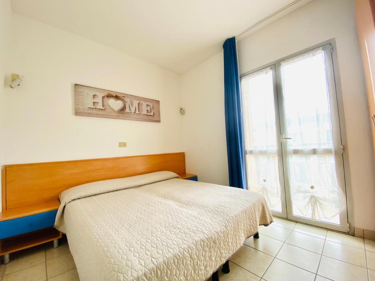 Augustus - P. Mazzini - 100 Metri Dal Mare- Jesolo Lido Apartment Exterior foto